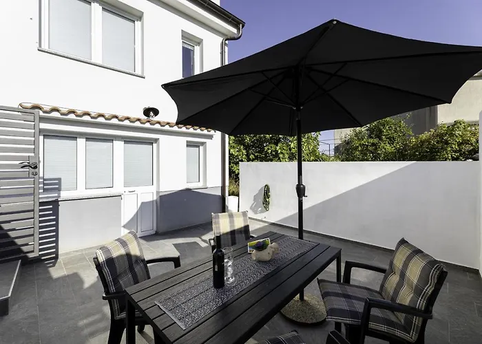 Apartament By The Sea Baska, Krk - 21483 *